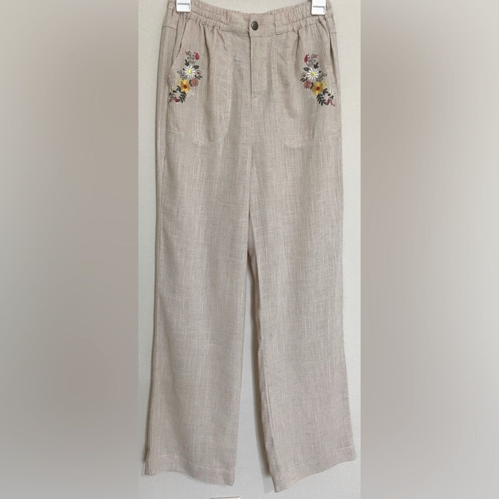 Summer beige trousers with floral embroidery size S
